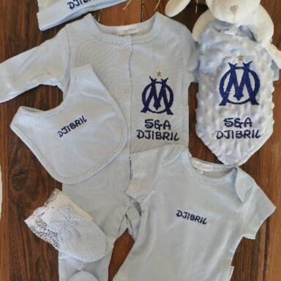 Tenue de naissance personnalisée (14) Tenue de naissance personnalisée