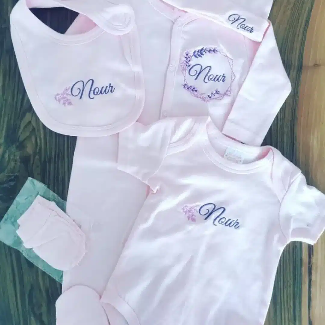Tenue-de-naissance-personnalisée-_16_ Tenue de naissance personnalisée