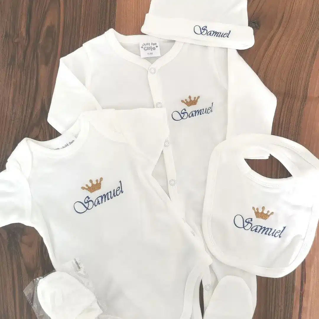 Tenue-de-naissance-personnalisée-_17_ Tenue de naissance personnalisée