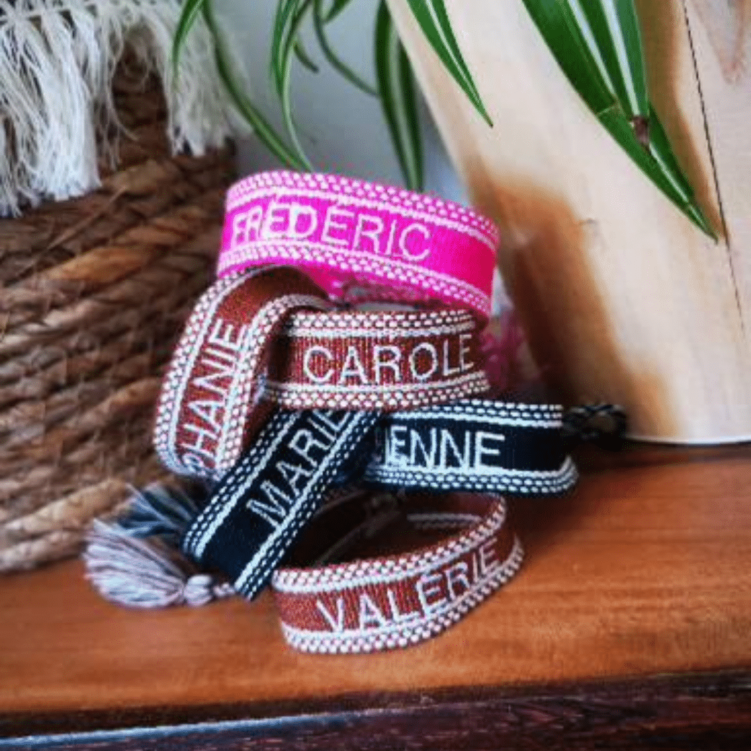 Bracelet brodé personnalisé