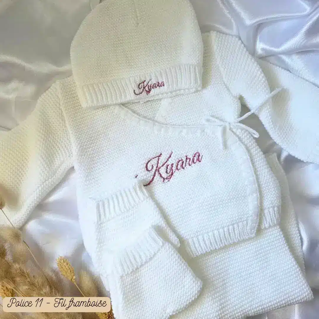 Ensemble naissance bébé en tricot personnalisé (10) ensemble de naissance en tricot pour bébé brodé d'un prénom personnalisé pour fille et garçon cadeau parfait pour une naissance