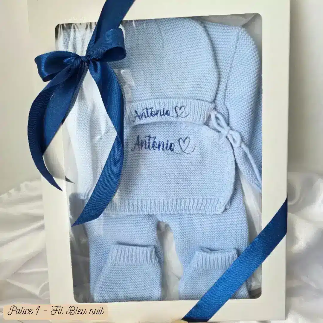 Ensemble naissance bébé en tricot personnalisé (5) ensemble de naissance en tricot pour bébé brodé d'un prénom personnalisé pour fille et garçon cadeau parfait pour une naissance