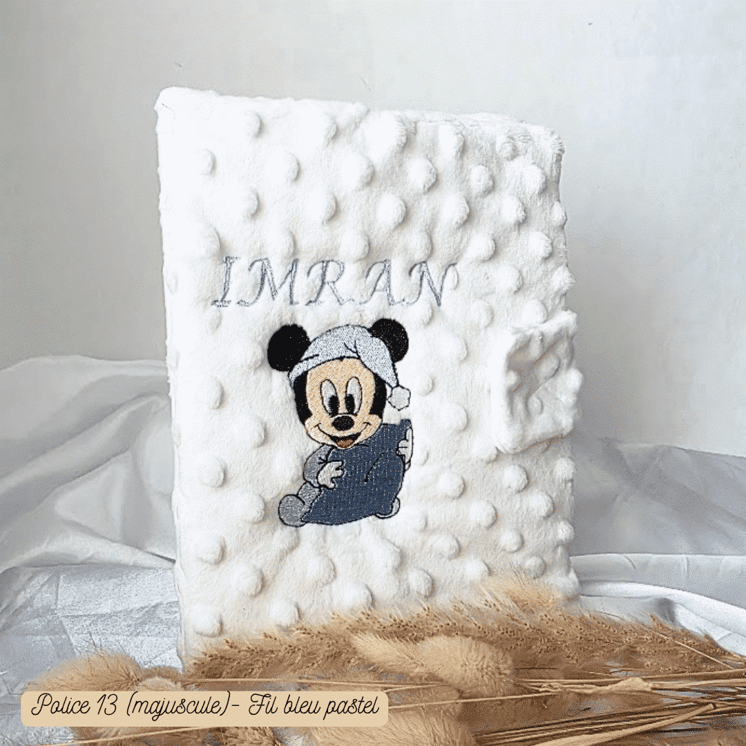 Protège carnet de santé personnalisé disney _ Minky (4) Protège carnet de santé pour bébé personnalisé brodé d'un prénom