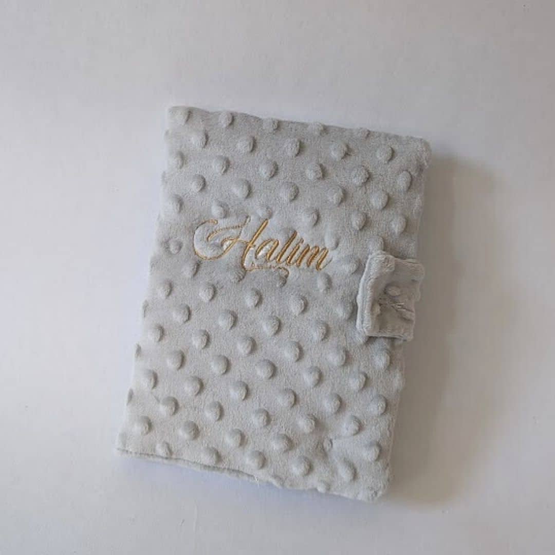 Protège carnet de santé personnalisé disney Protège carnet de santé personnalisé gris